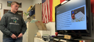Spanish 2 Students Prepare for La Navidad