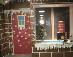 JR/ SR High School Door Decorations