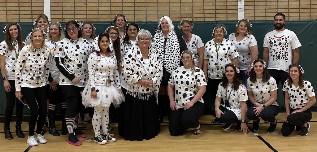Teachers dress up for Halloweeen